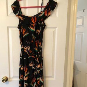Mossimo Off the shoulder dress. Size S